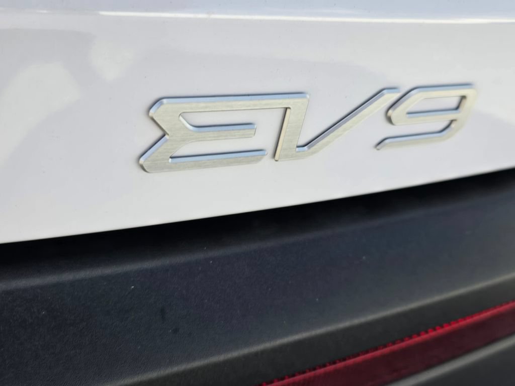 New 2026 Kia EV9 Light RWD image 5