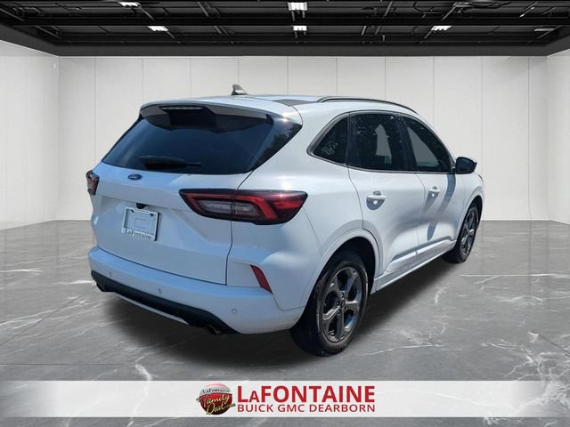 Used 2023 Ford Escape ST-Line w/ Tech Pack #1 FWD image 5