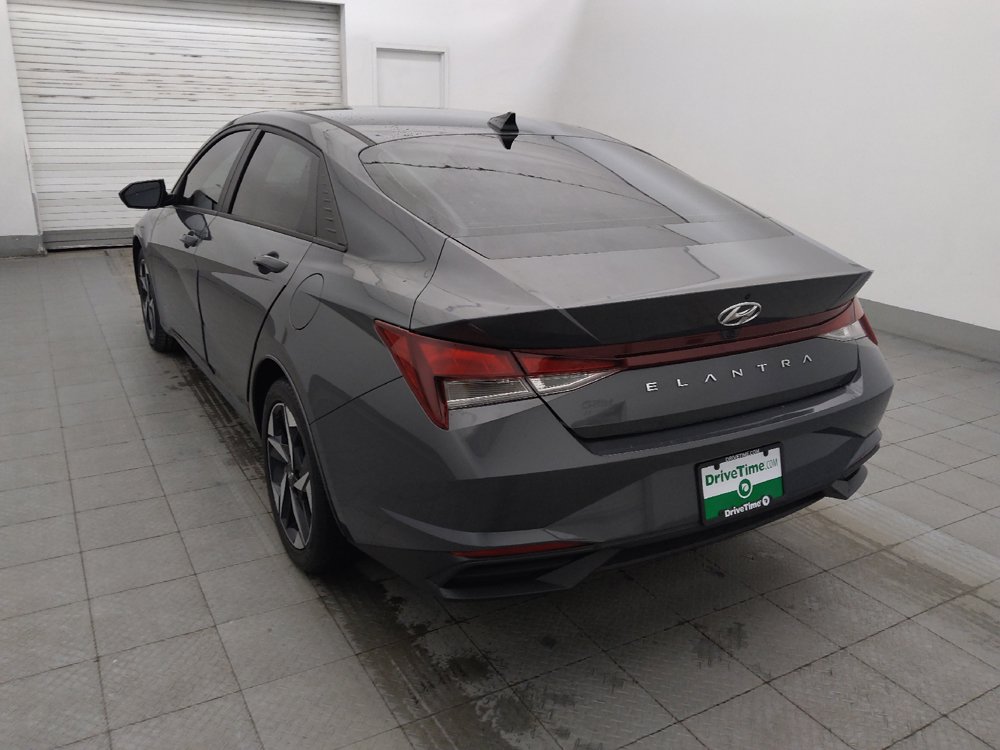Used 2023 Hyundai Elantra SEL w/ Convenience Package FWD image 5