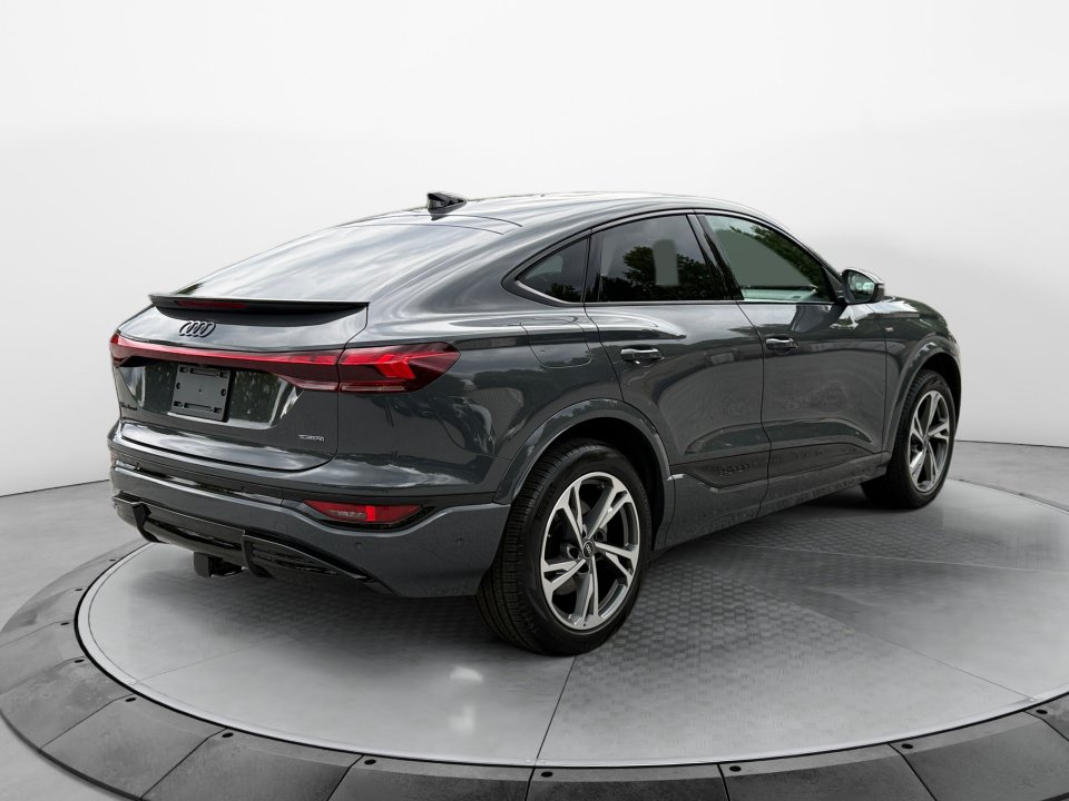 New 2027 Audi Q6 e-tron Premium Plus AWD/4WD image 7