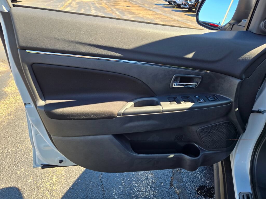 New 2027 Mitsubishi Outlander Sport ES AWD/4WD image 17