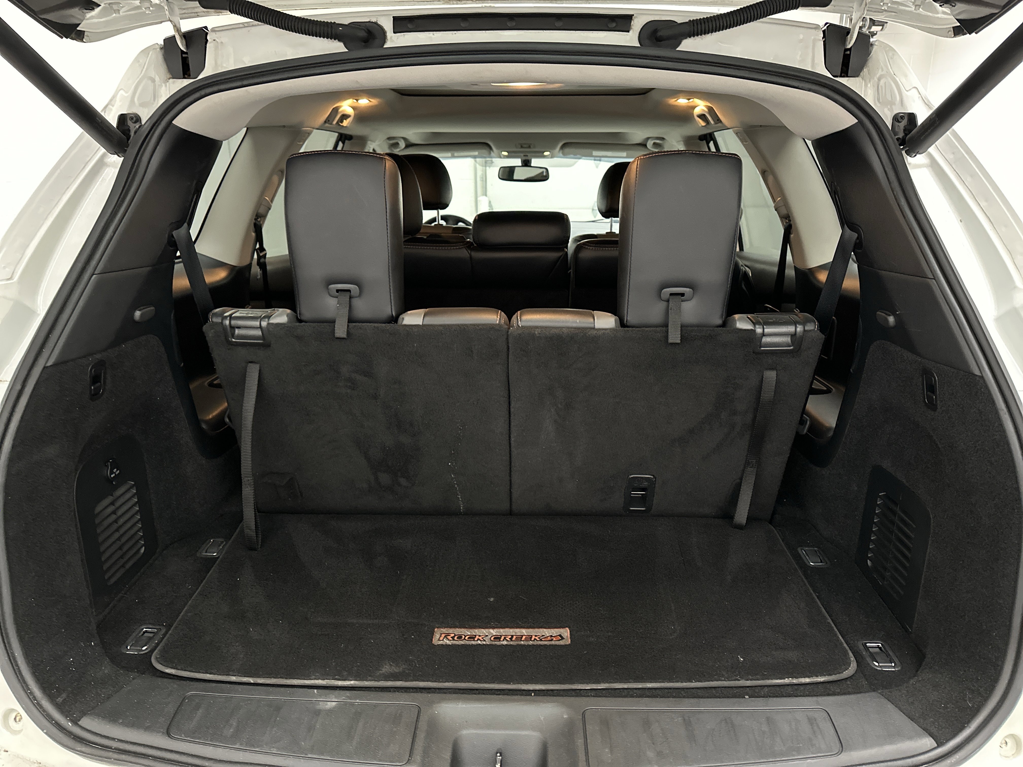 Used 2020 Nissan Pathfinder SL image 12