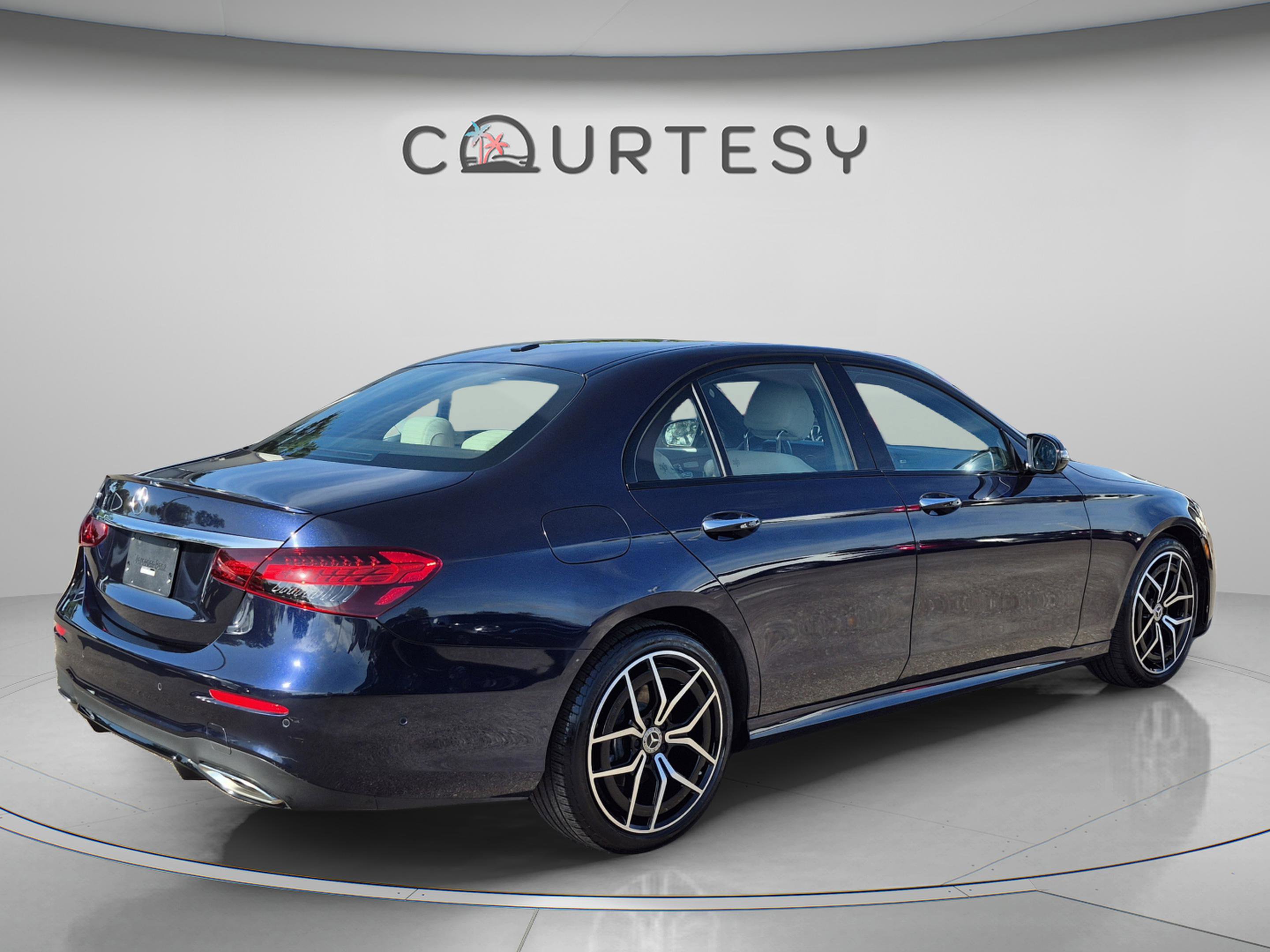 Used 2023 Mercedes-Benz E 350 Sedan image 5