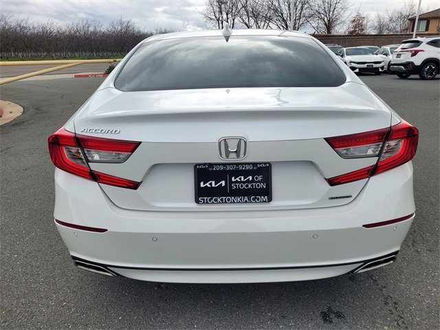 Used 2018 Honda Accord Touring image 5