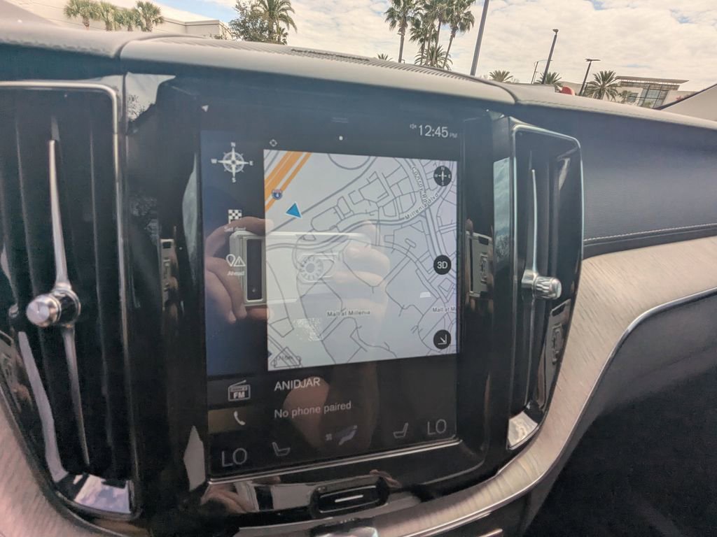 Used 2020 Volvo XC60 T5 Inscription image 10