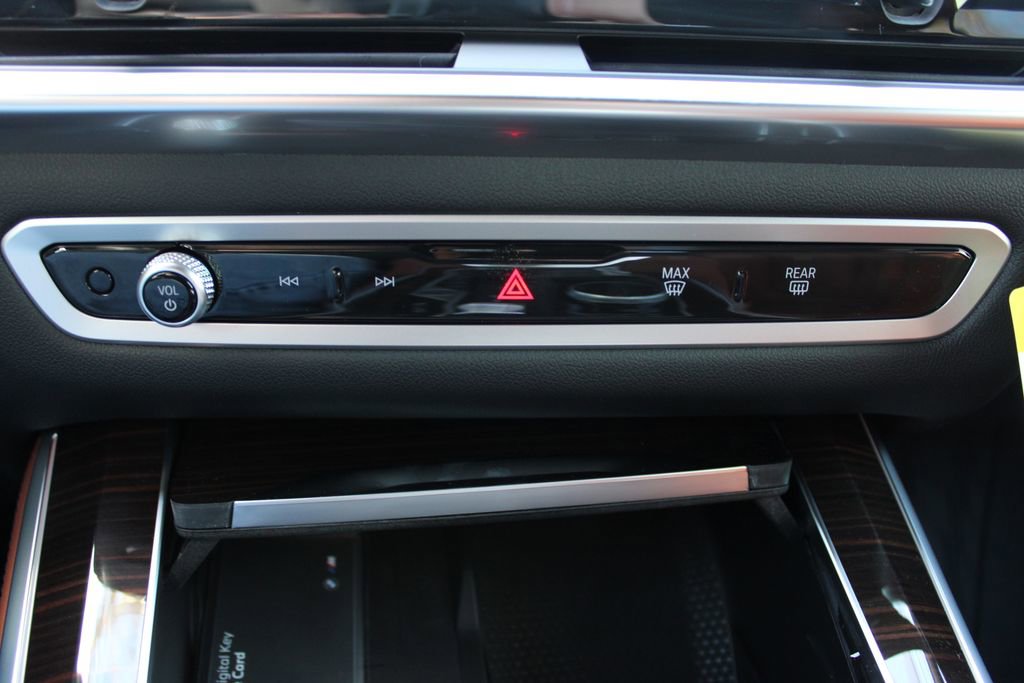 New 2026 BMW X5 M60i w/ Climate Comfort Package image 20