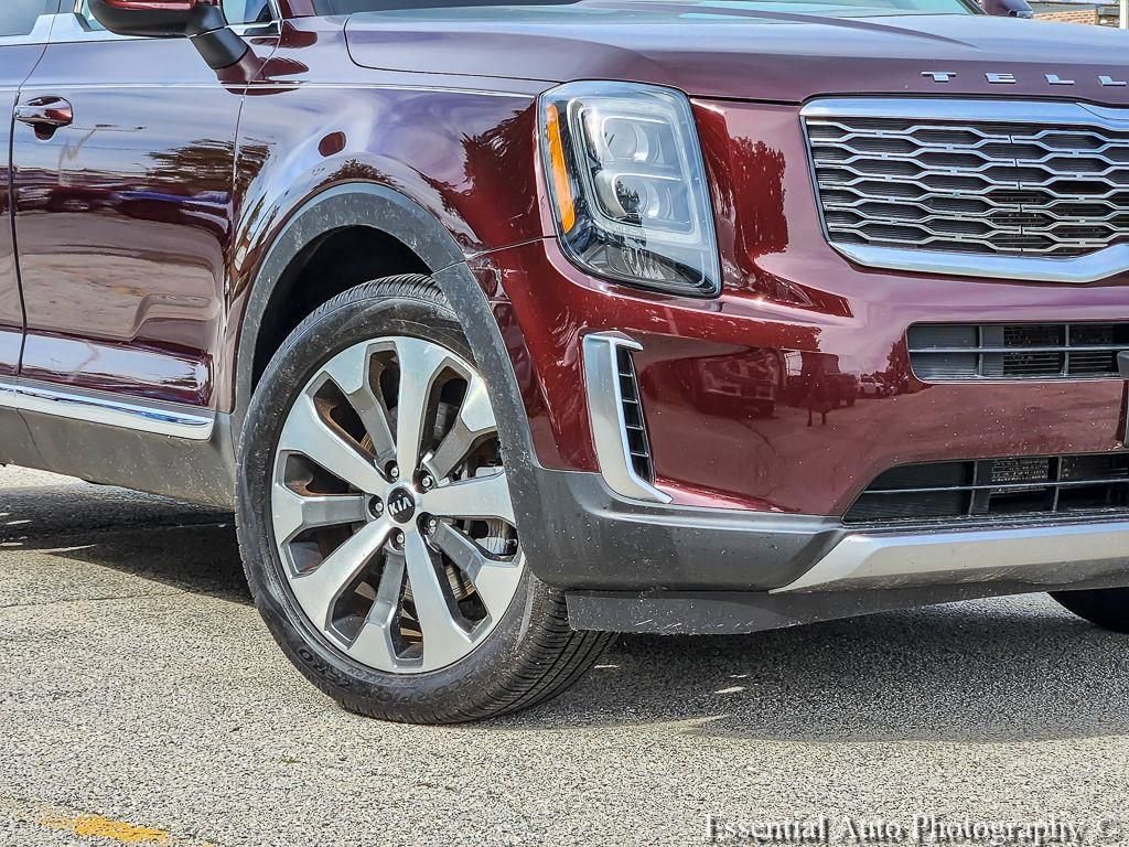 Used 2021 Kia Telluride EX w/ EX Premium Package FWD image 4