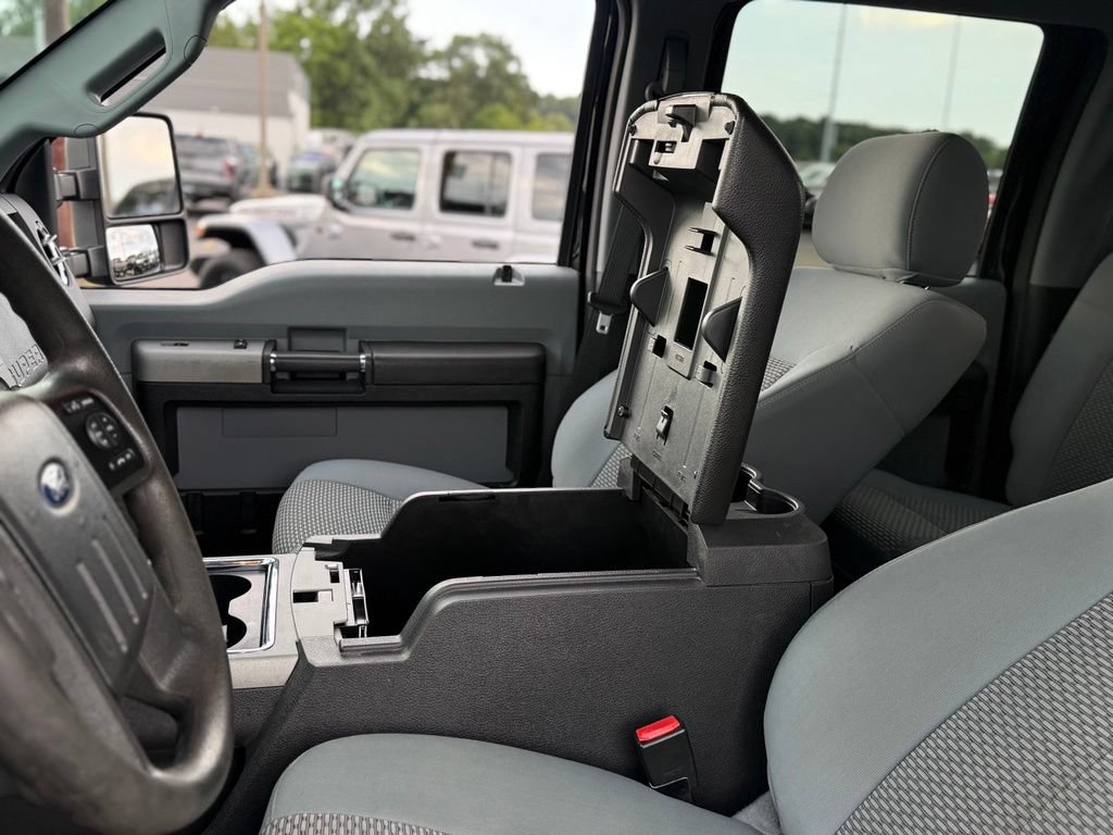 Used 2016 Ford F250 XLT w/ FX4 Off-Road Package AWD/4WD image 20