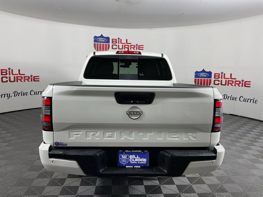 Used 2025 Nissan Frontier SV RWD image 4