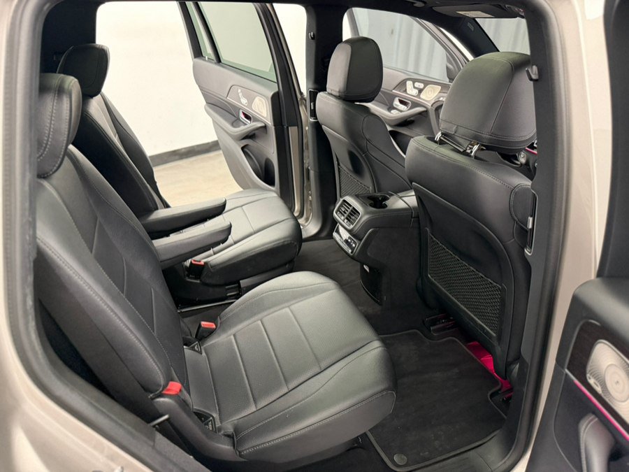 Used 2022 Mercedes-Benz GLS 450 4MATIC image 46