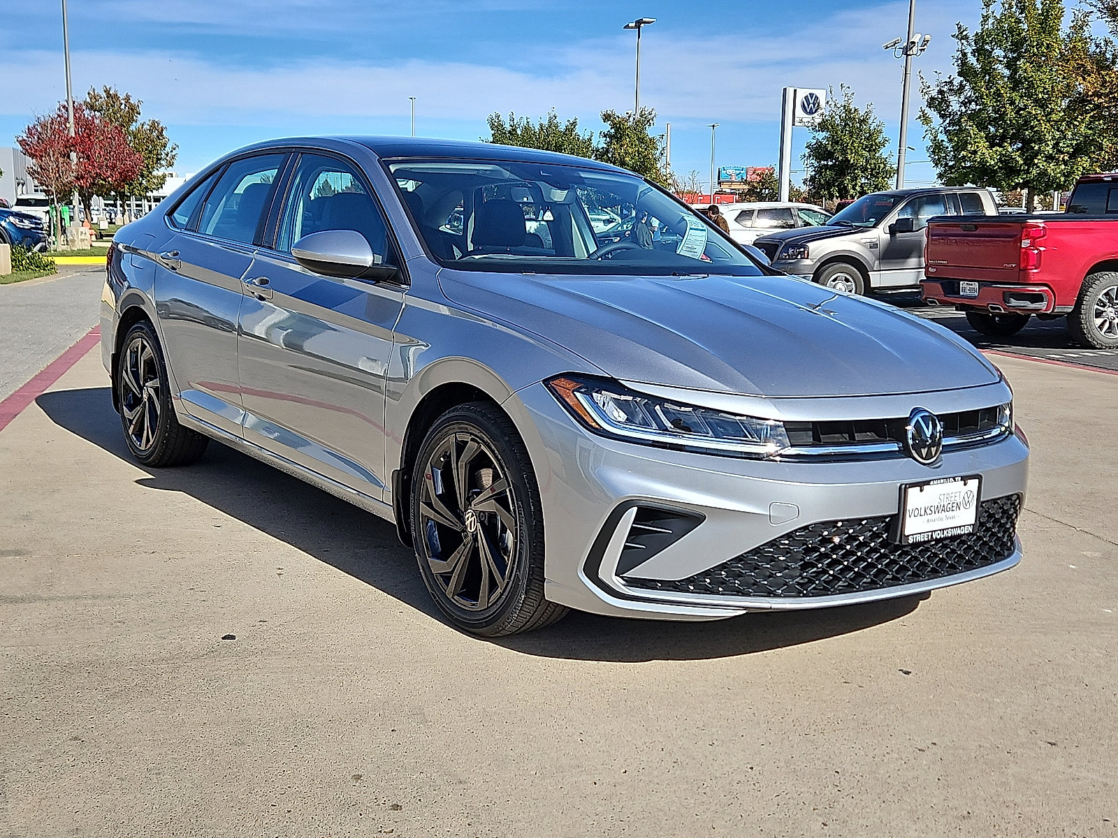 New 2026 Volkswagen Jetta SE image 4