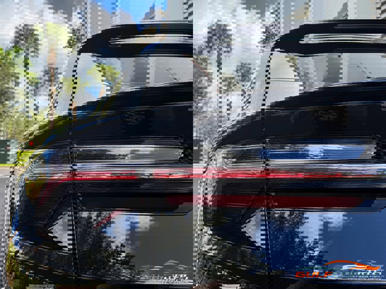 Used 2024 Lamborghini Urus S image 59