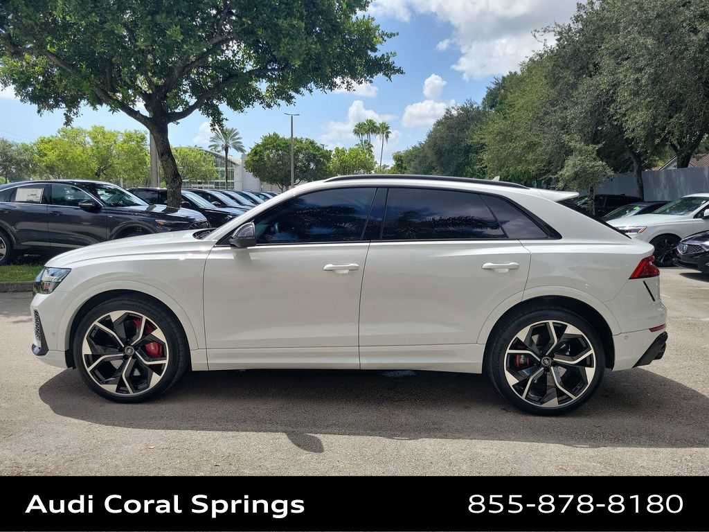 Certified 2024 Audi RS Q8 AWD/4WD image 11