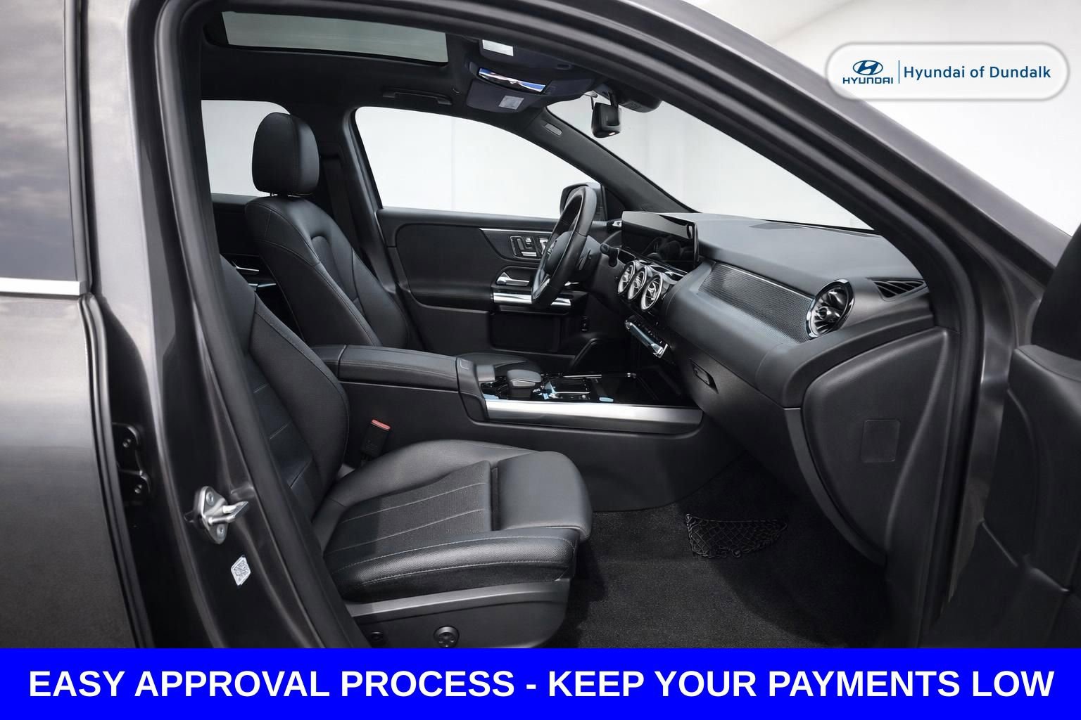 Used 2021 Mercedes-Benz GLA 250 4MATIC w/ Premium Package image 13