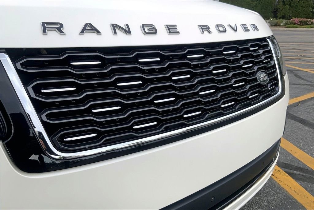 Used 2021 Land Rover Range Rover SV Autobiography Dynamic image 31