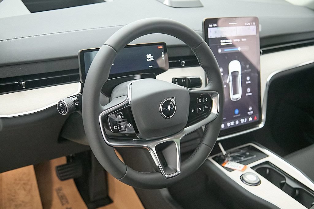 New 2026 Volvo EX90 Ultra AWD/4WD image 13
