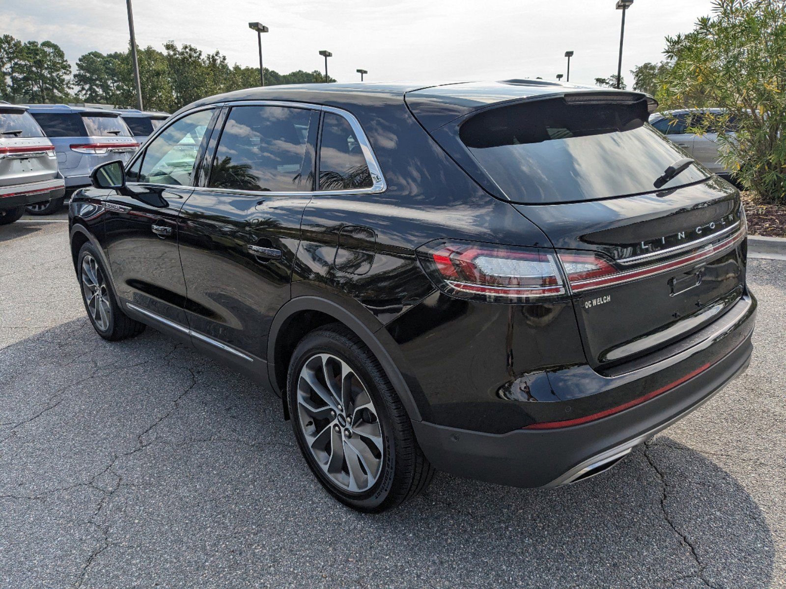 Certified 2023 Lincoln Nautilus Reserve w/ Equipment Group 201A image 7