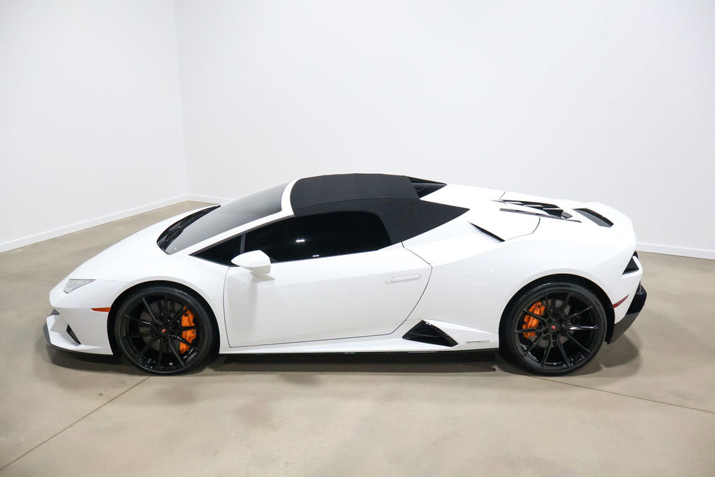 Used 2024 Lamborghini Huracan EVO image 19