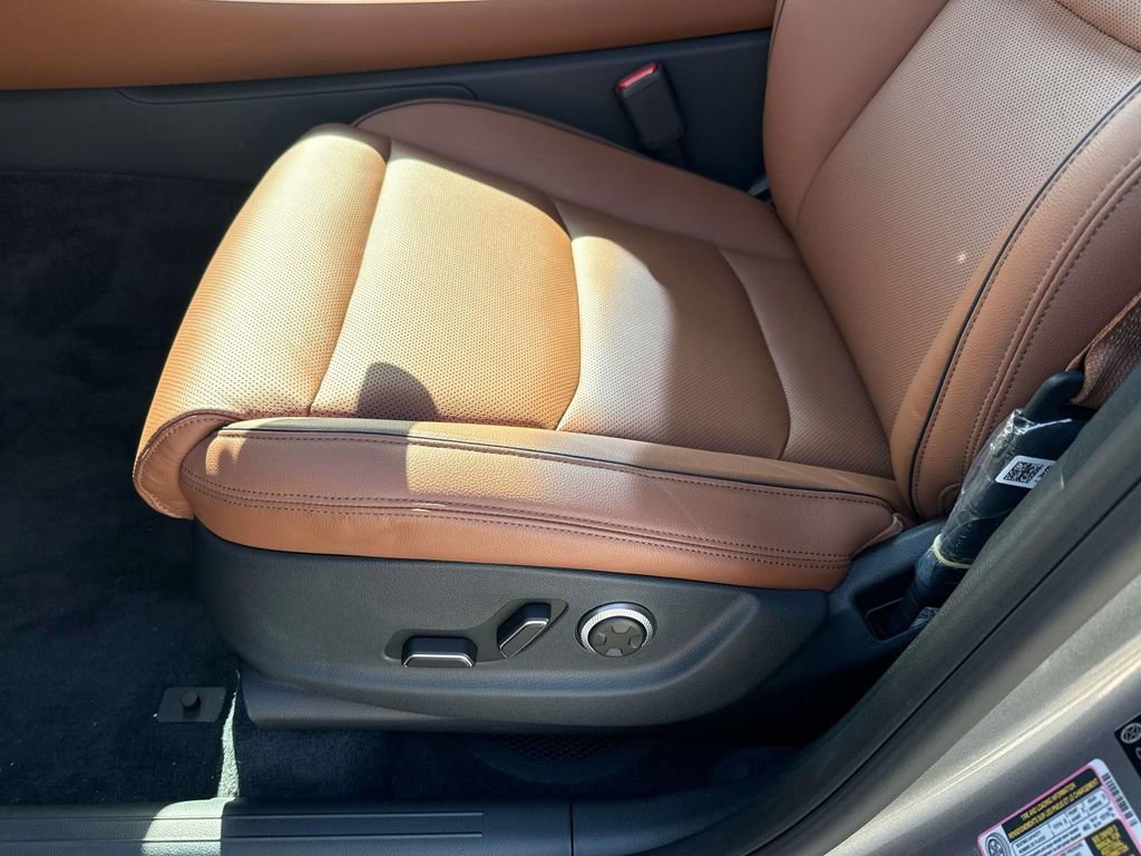 New 2026 Genesis GV70 2.5T Advanced image 20