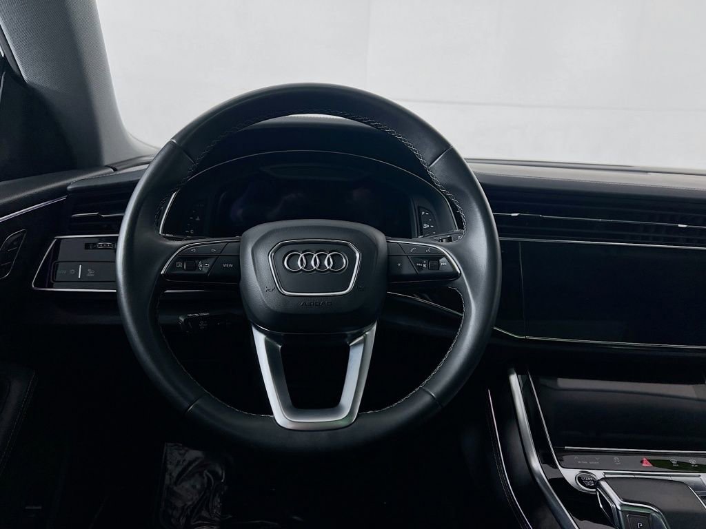 Used 2022 Audi Q8 Prestige w/ Prestige Package image 11