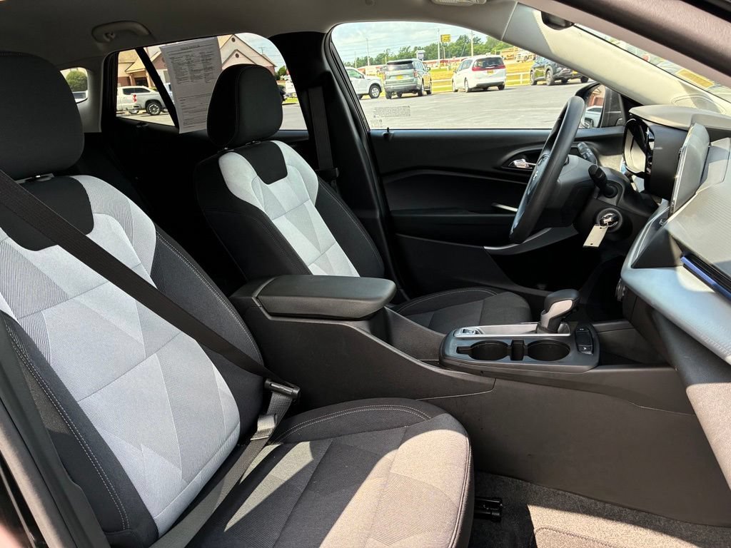 Used 2026 Chevrolet Trax LS w/ Driver Confidence Package FWD image 7