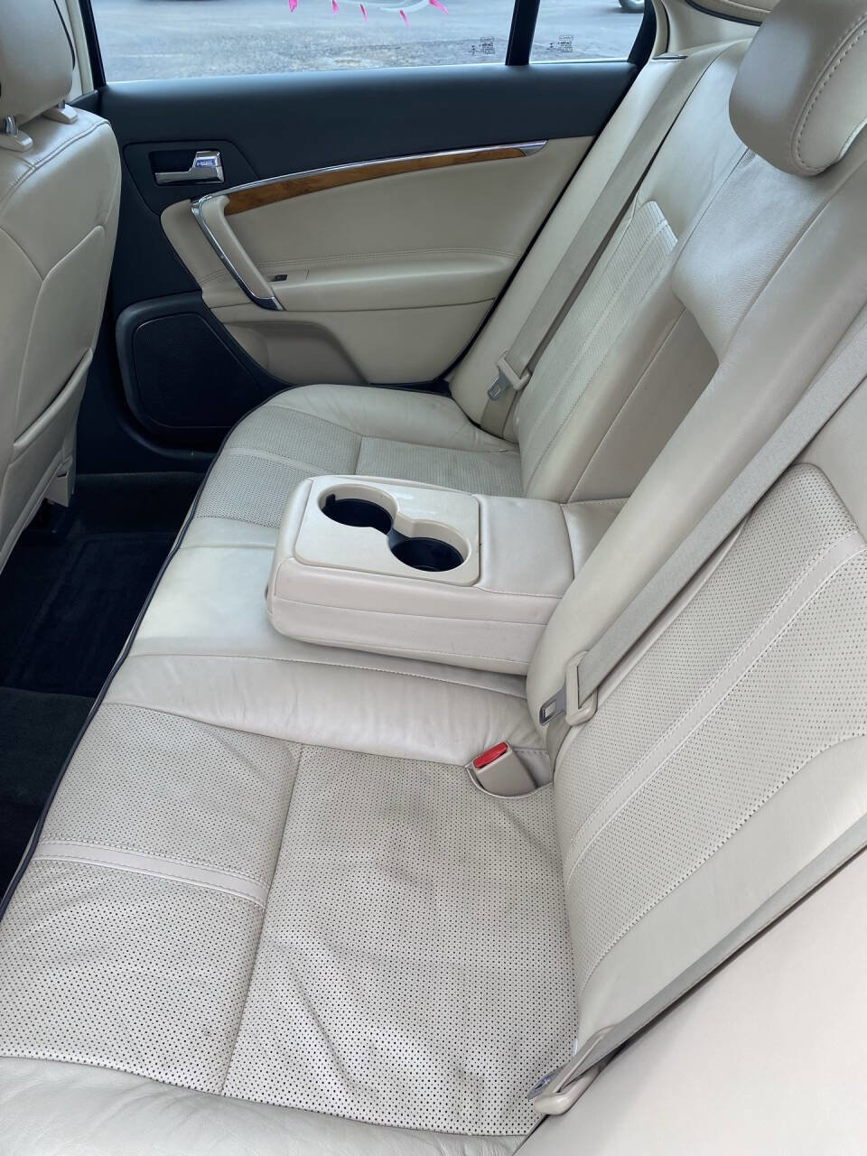 Used 2012 Lincoln MKZ image 17