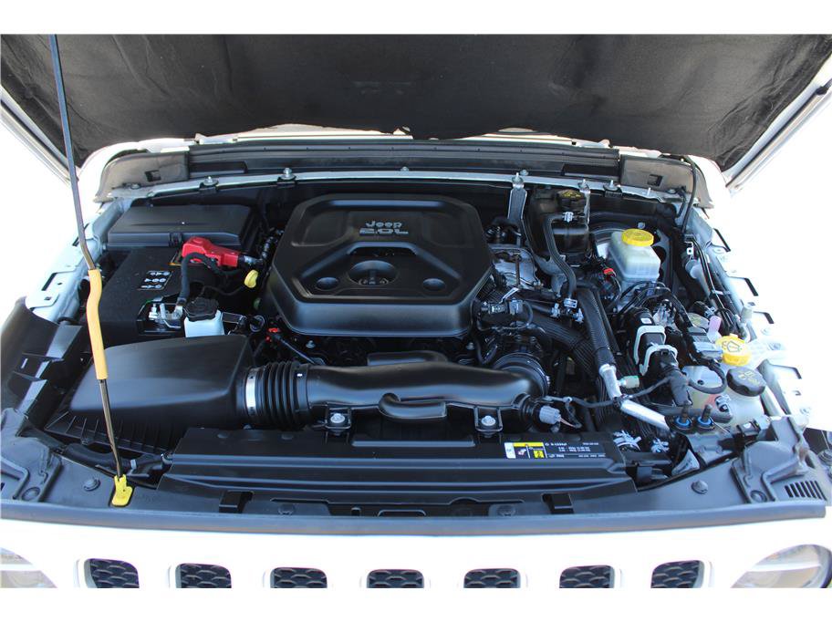 Used 2020 Jeep Wrangler Unlimited Sahara AWD/4WD image 33