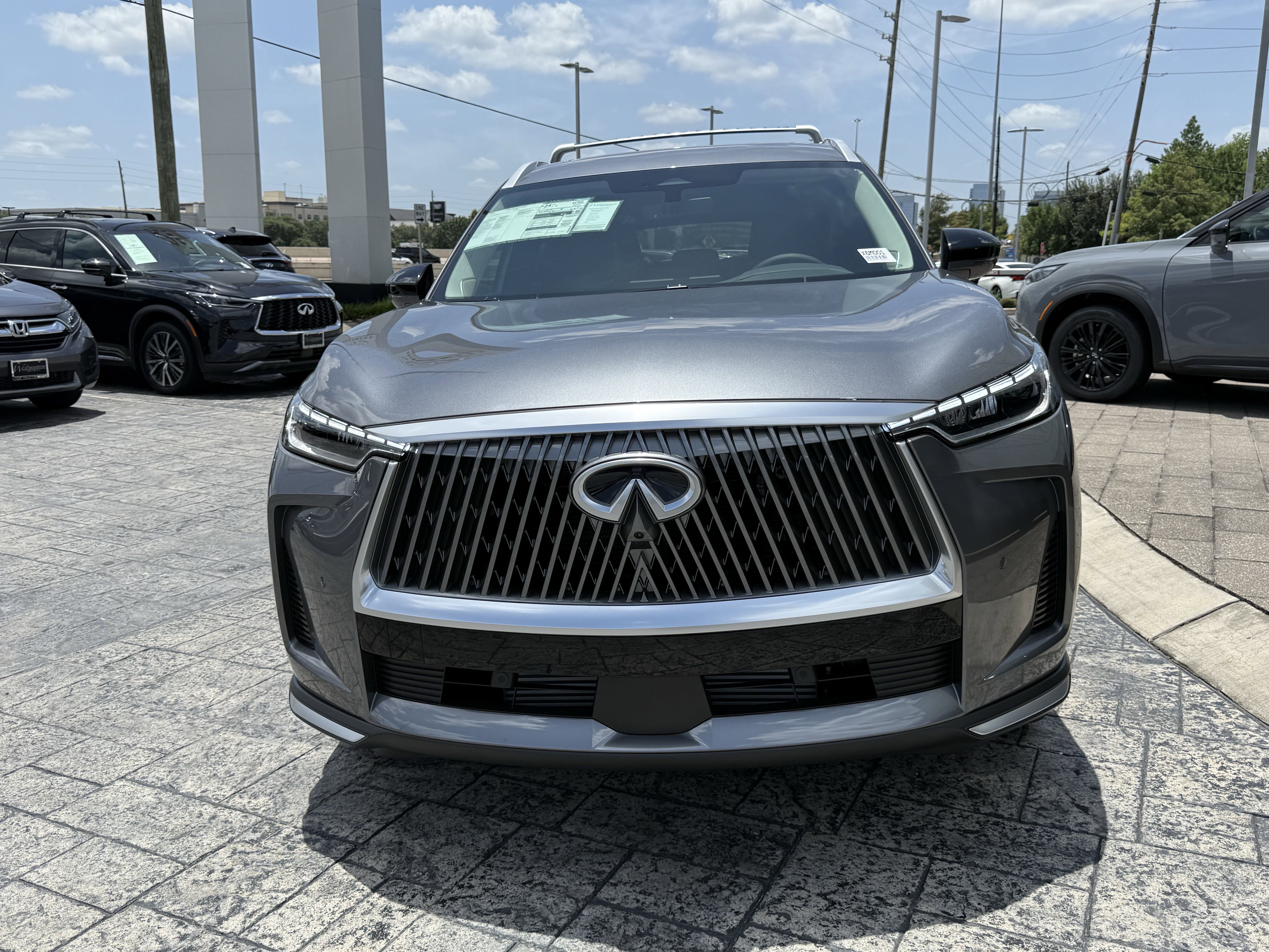 Certified 2026 INFINITI QX60 Luxe w/ Cargo Package image 2