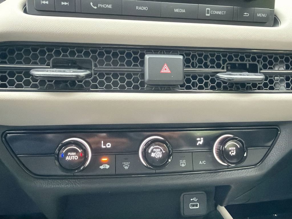 Used 2024 Honda HR-V LX image 17