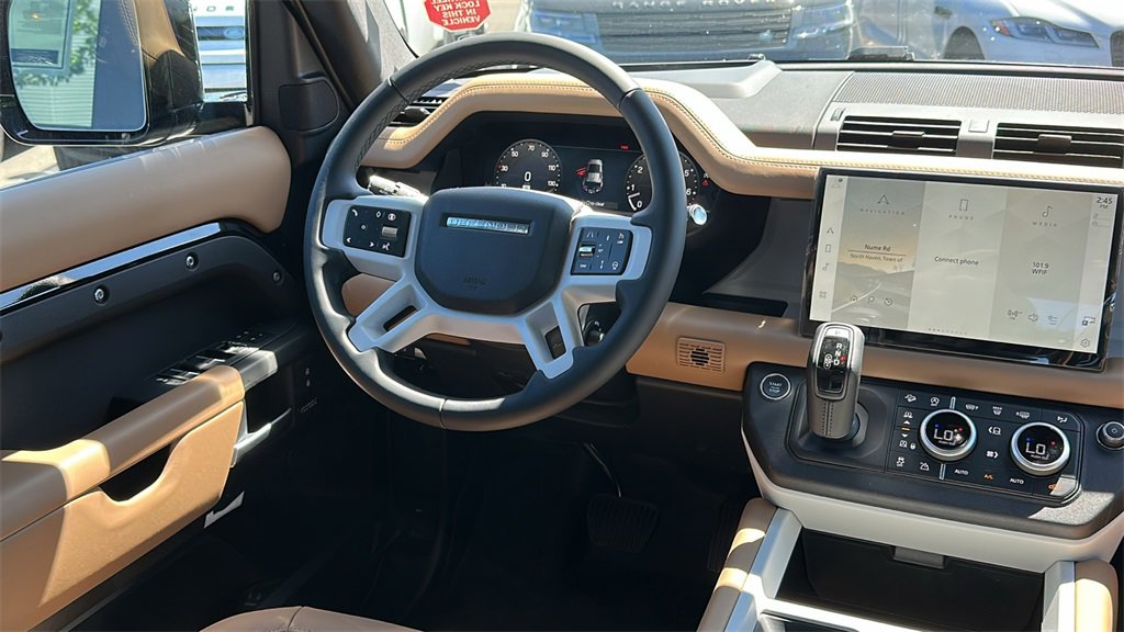New 2025 Land Rover Defender 110 X-Dynamic SE image 25