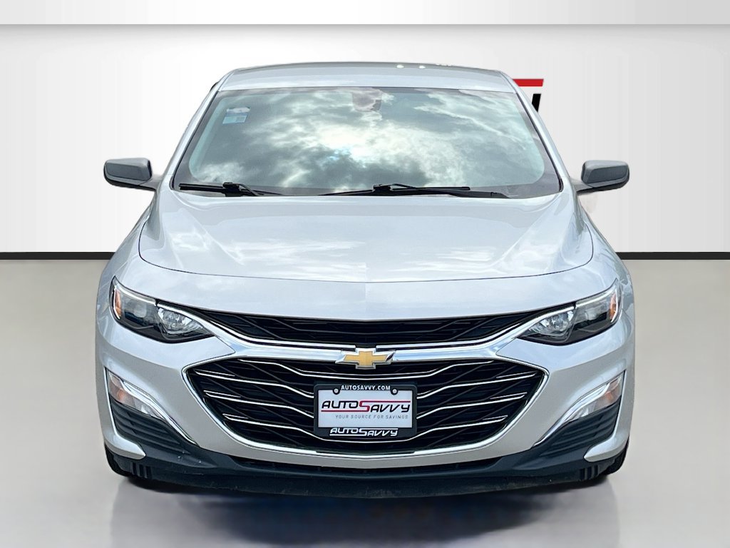 Used 2020 Chevrolet Malibu LS FWD image 2