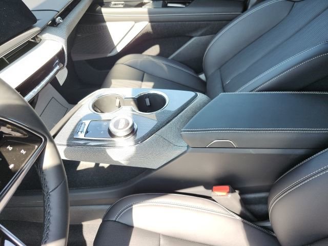 New 2025 Cadillac Optiq Luxury 2 image 19