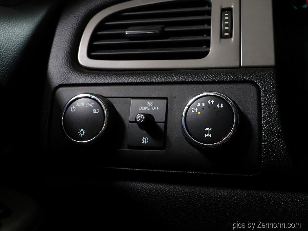 Used 2013 Chevrolet Avalanche LT w/ Suspension Package, Off-Road image 16