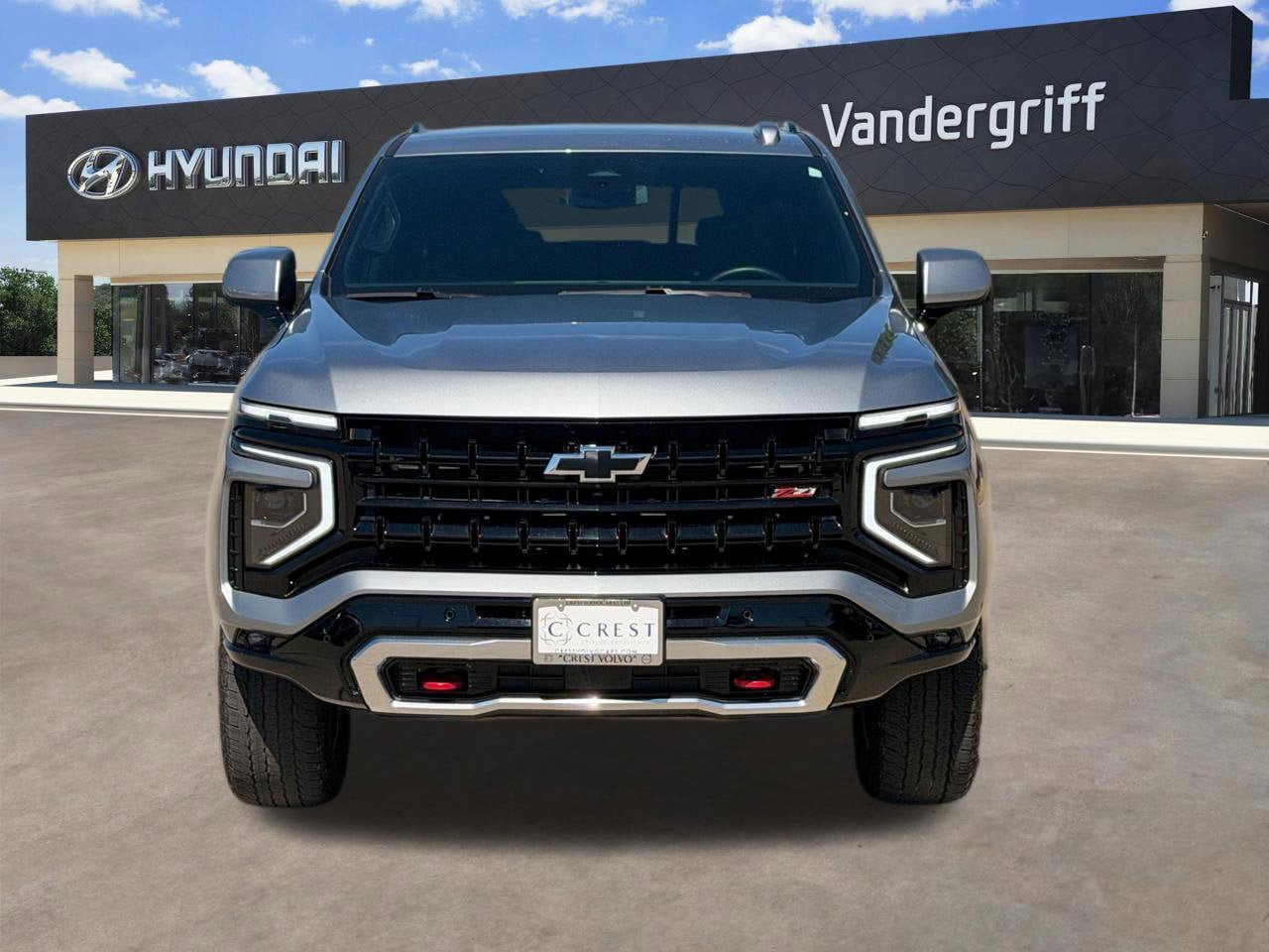 Used 2025 Chevrolet Tahoe Z71 AWD/4WD image 3
