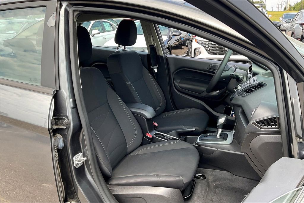 Used 2019 Ford Fiesta SE image 7
