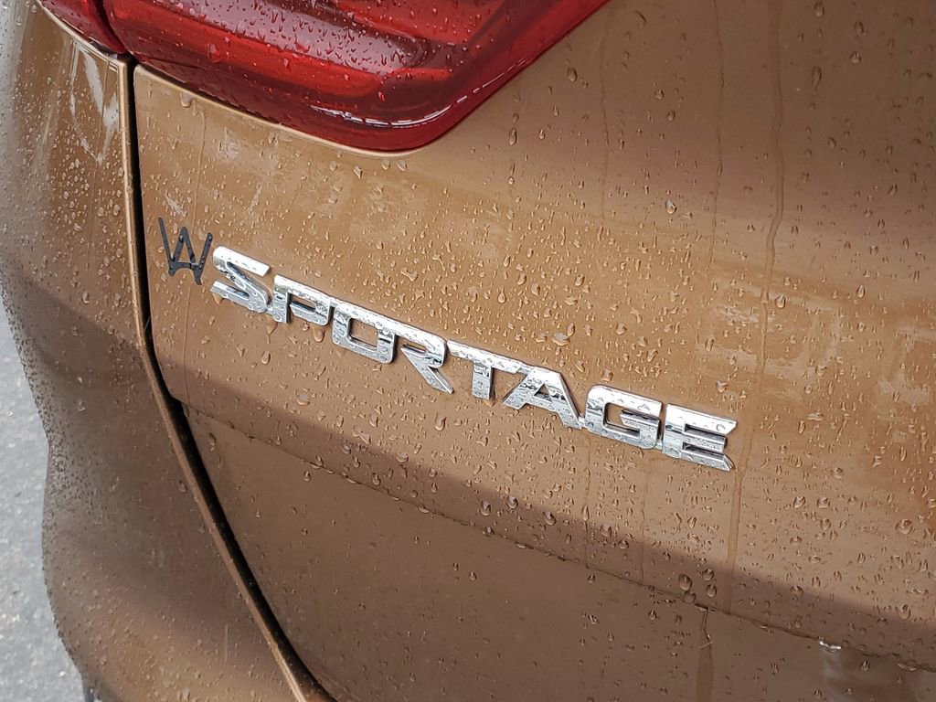 Used 2021 Kia Sportage LX FWD image 6