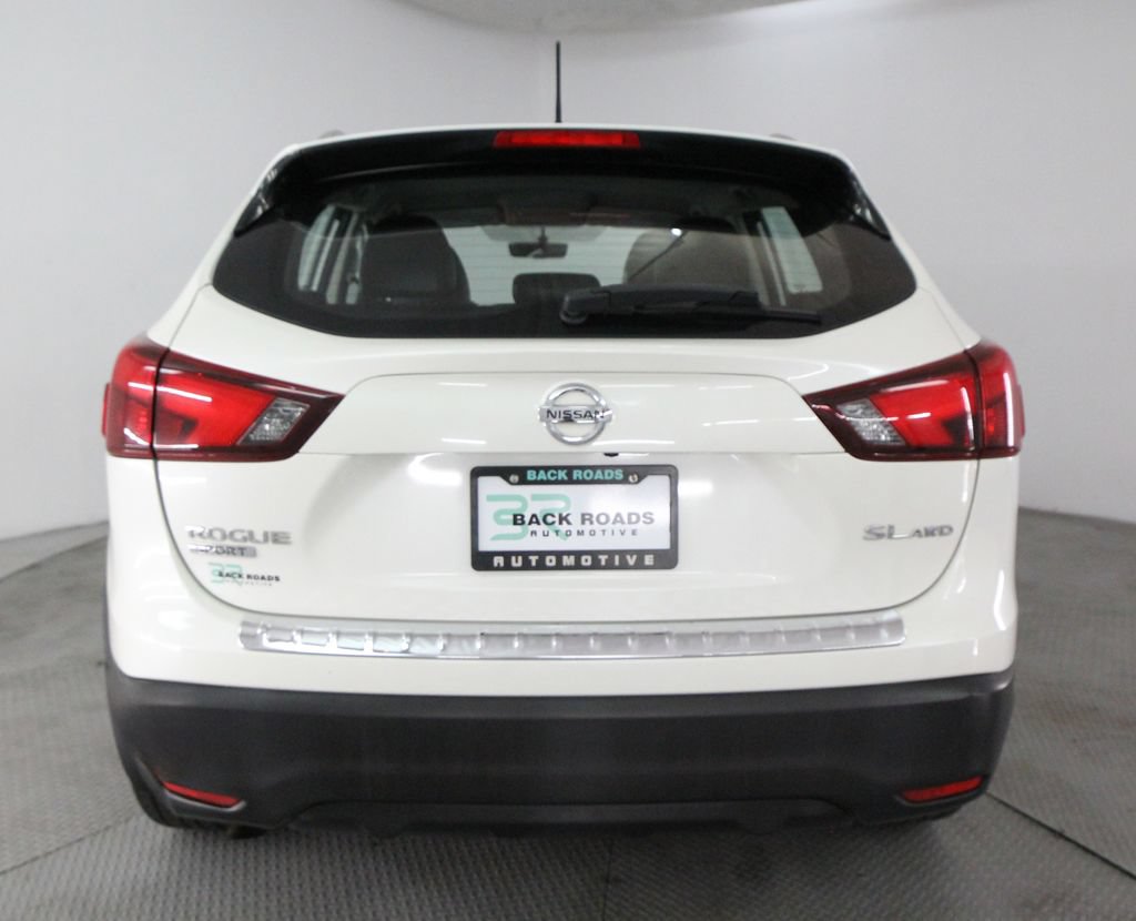 Used 2017 Nissan Rogue Sport SL AWD/4WD image 8