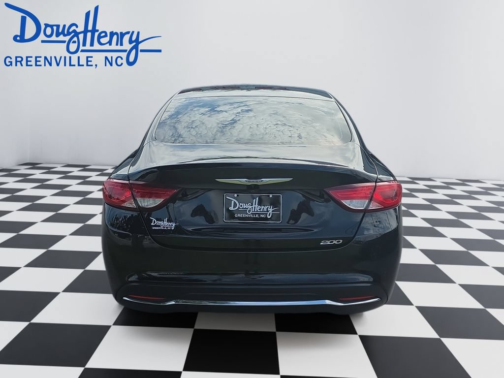Used 2016 Chrysler 200 Limited FWD image 4