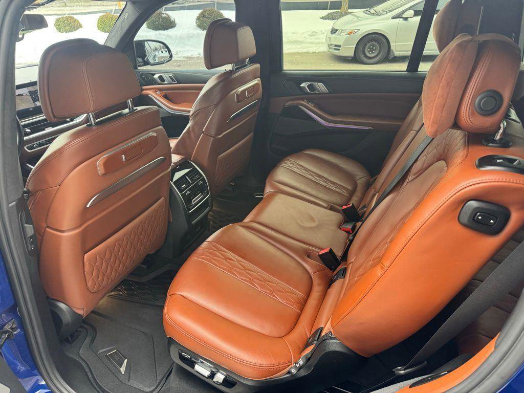 Used 2023 BMW X7 M60i w/ Executive Package image 41