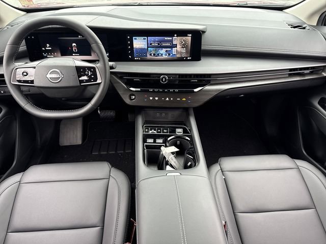 Certified 2025 Nissan Murano SV image 2