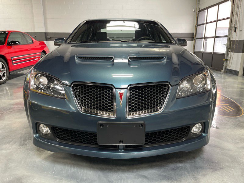 Used 2009 Pontiac G8 GT w/ Premium Package image 5