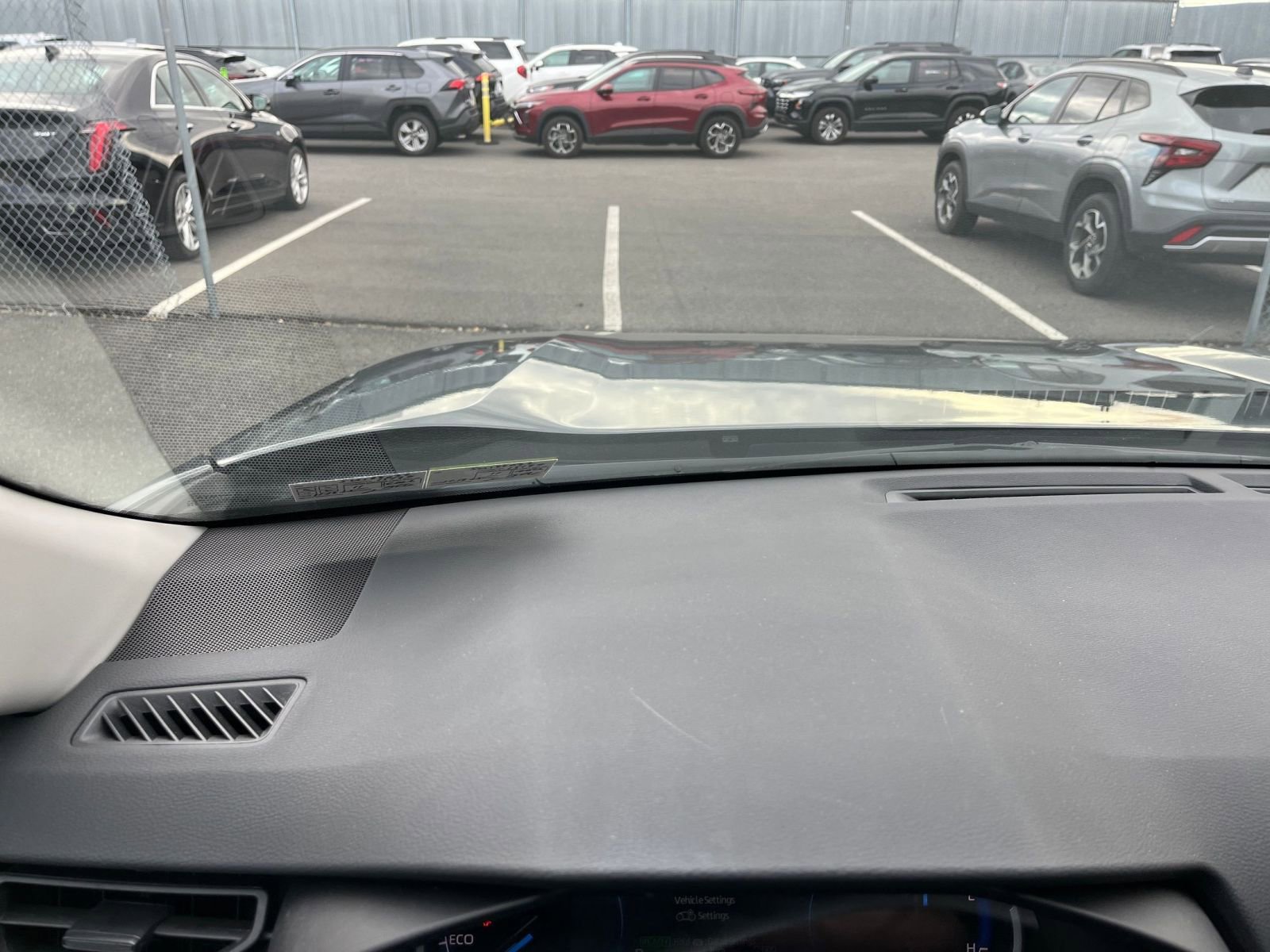 Used 2025 Toyota RAV4 LE image 33