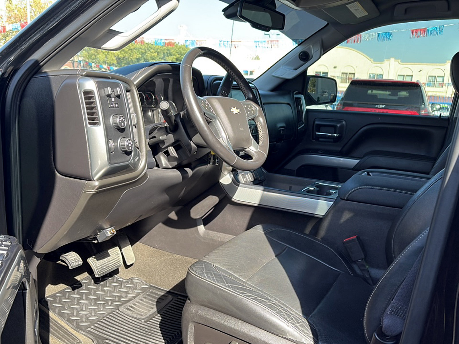 Used 2015 Chevrolet Silverado 1500 LTZ Z71 w/ Midnight Edition AWD/4WD image 16