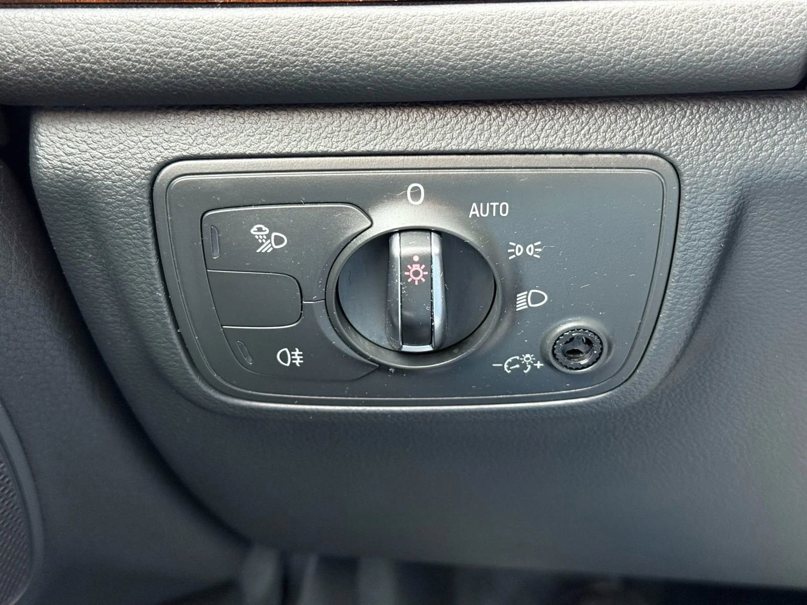 Used 2016 Audi A6 2.0T Premium Plus w/ Premium Plus Package image 25