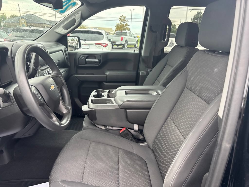 Used 2020 Chevrolet Silverado 1500 Custom w/ Custom Value Package AWD/4WD image 25