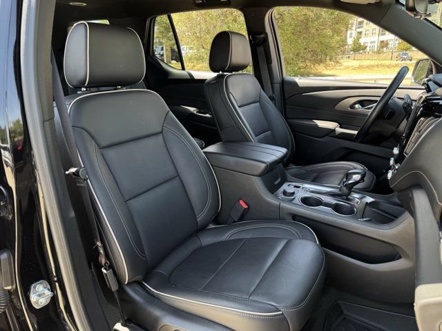 Used 2023 Chevrolet Traverse Premier w/ Redline Edition FWD image 34