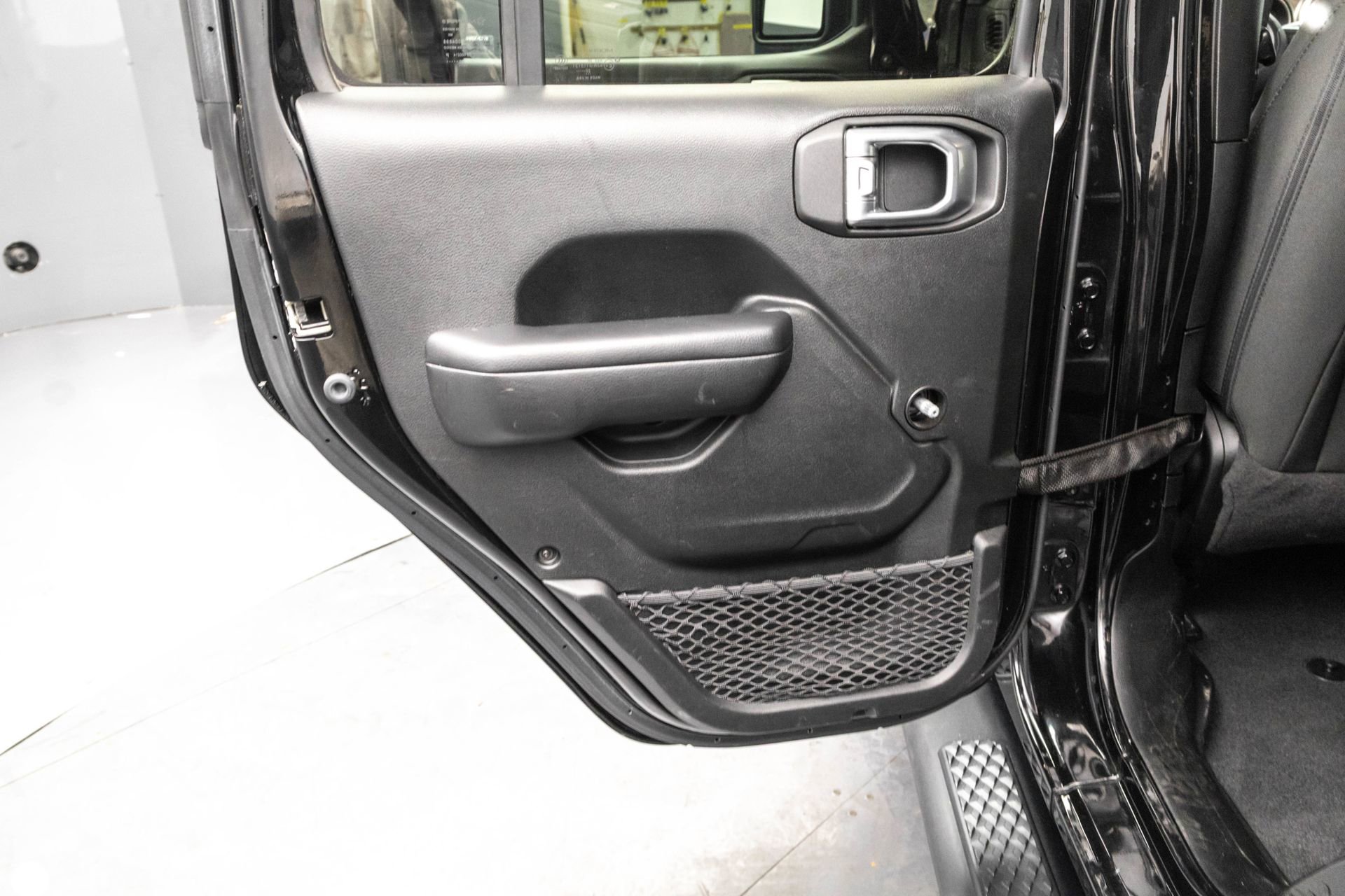 Used 2021 Jeep Gladiator Sport image 32