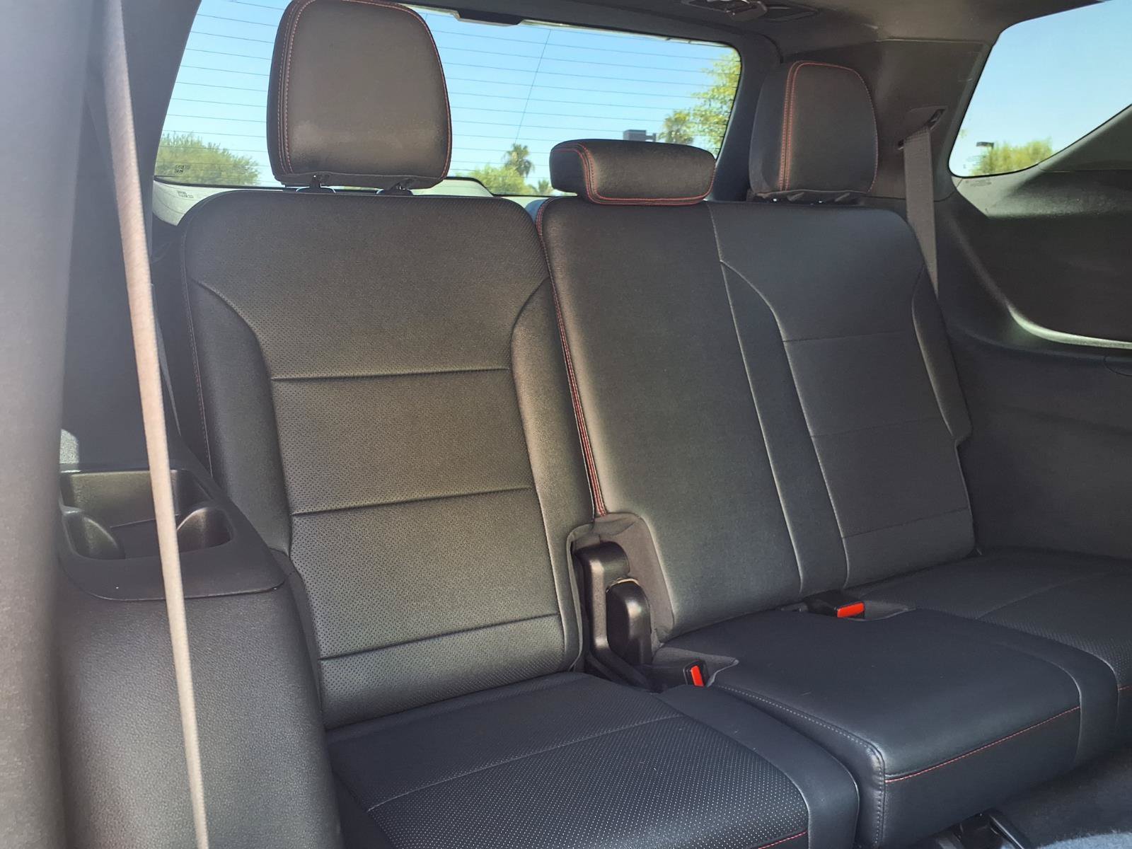 Used 2024 Chevrolet Traverse RS FWD image 15