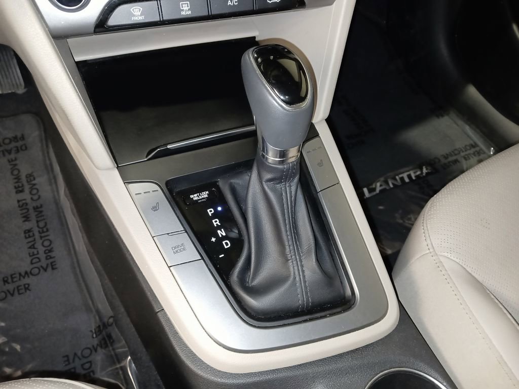 Used 2017 Hyundai Elantra Limited w/ Limited Tech Package 04 FWD image 19