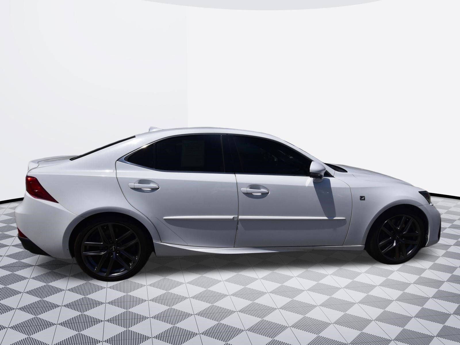 Used 2019 Lexus IS 300 F Sport w/ F Sport Package RWD image 4